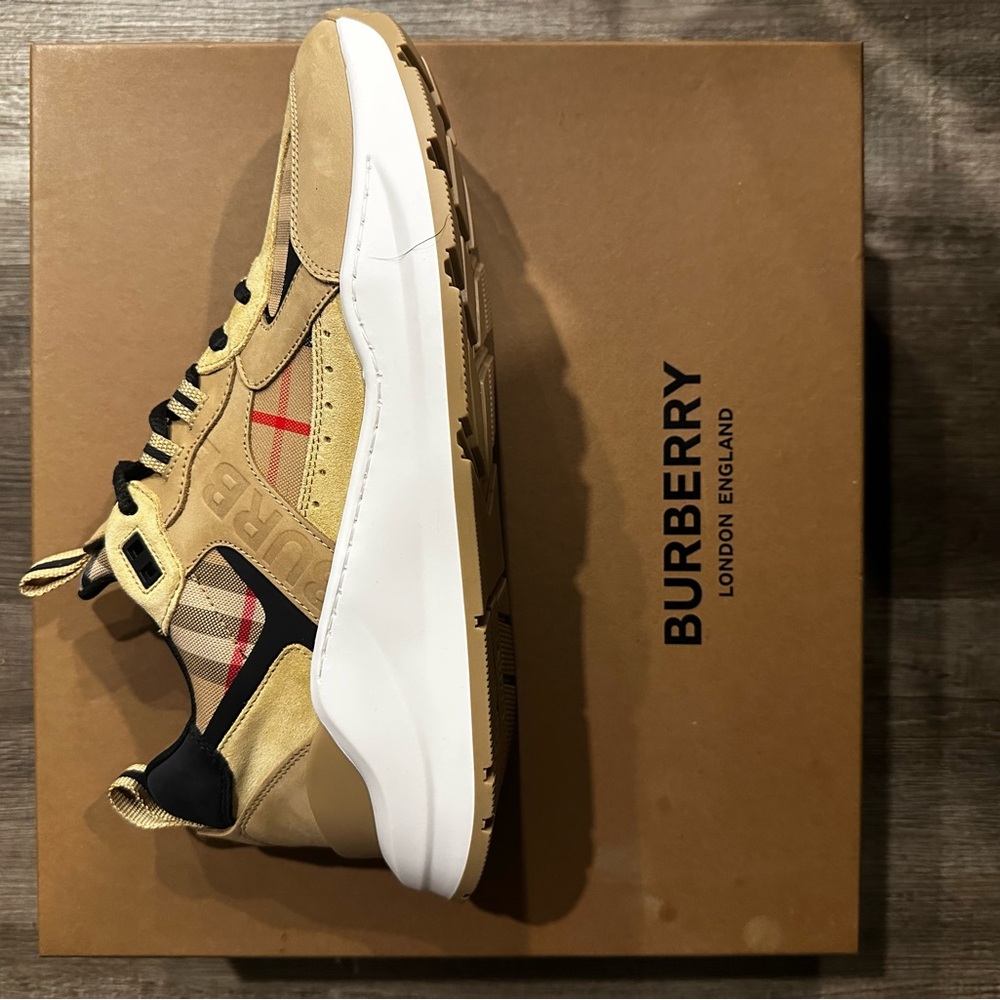 Men’s Burberry sneakers, size 9.5, never worn, authentic still in original box.